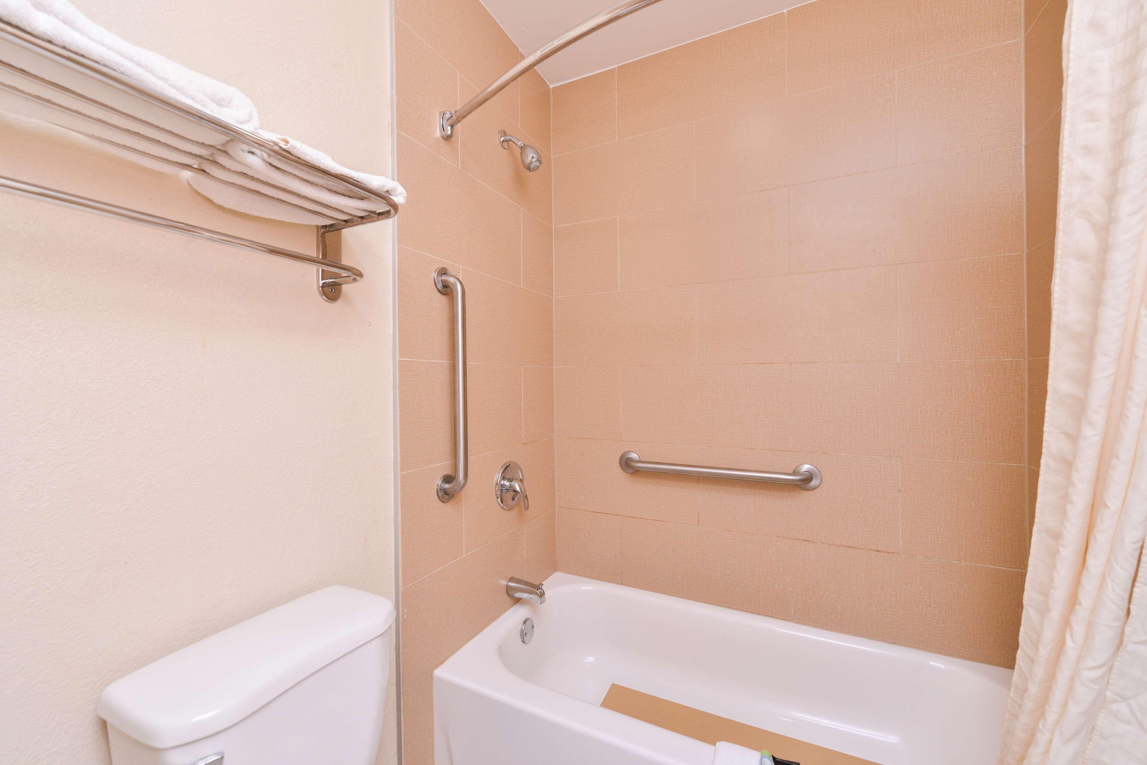 Americas Best Value Inn-Nashville/Airport South מראה חיצוני תמונה