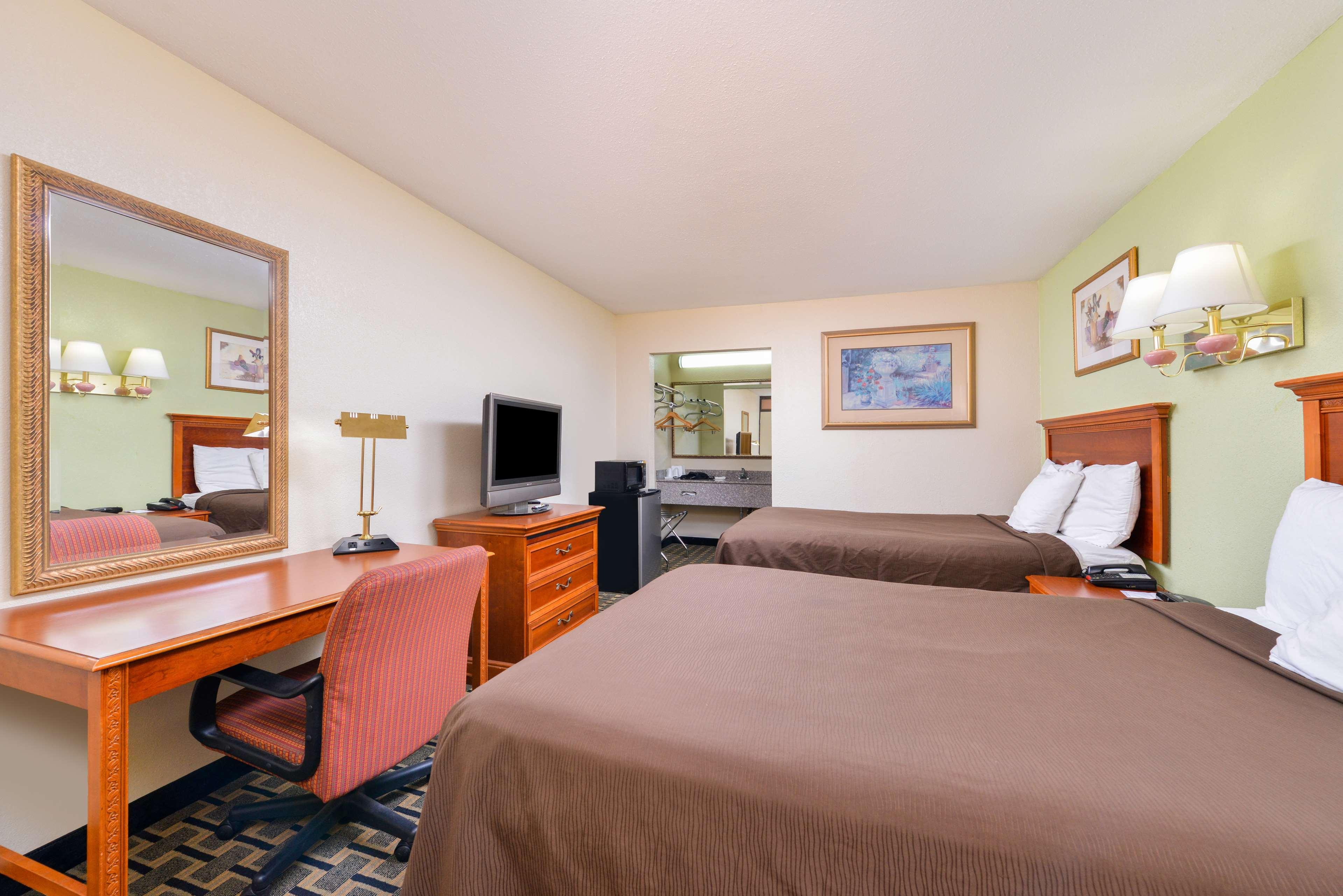 Americas Best Value Inn-Nashville/Airport South מראה חיצוני תמונה