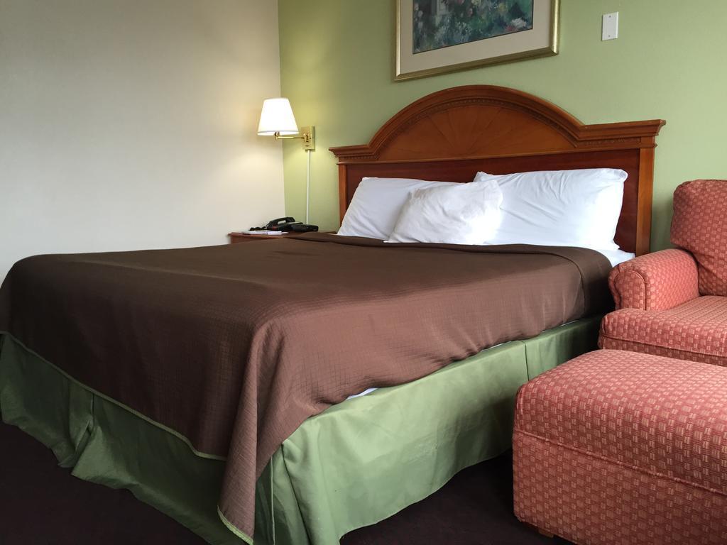 Americas Best Value Inn-Nashville/Airport South מראה חיצוני תמונה