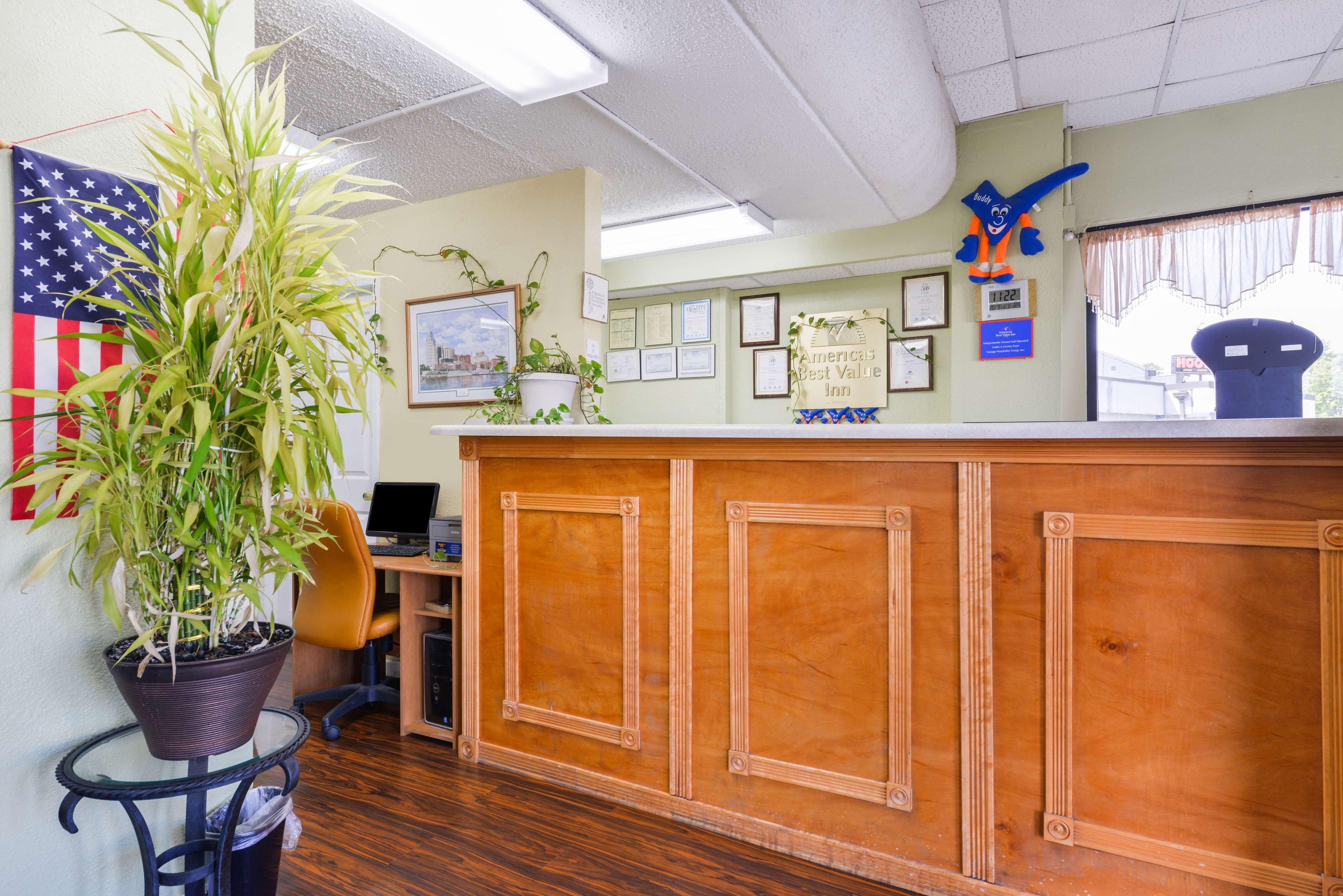 Americas Best Value Inn-Nashville/Airport South מראה חיצוני תמונה