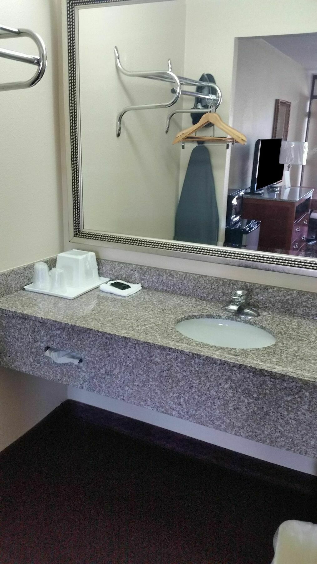 Americas Best Value Inn-Nashville/Airport South מראה חיצוני תמונה